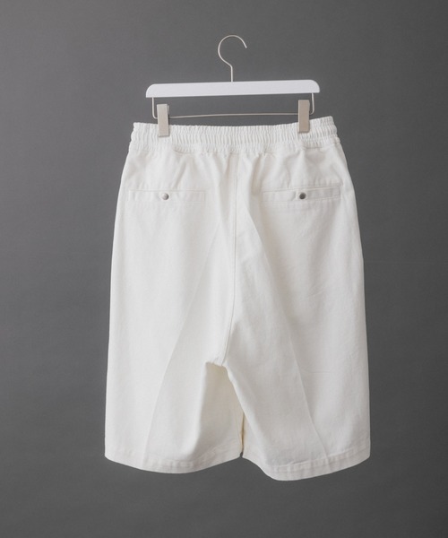 ADAM ET ROPE'(アダムエロペ)の「ホワイト デニム バギー ショーツ / ロングシーズン着用可能(デニムパンツ・メンズ・ホワイト・L/M)」の6枚目の写真