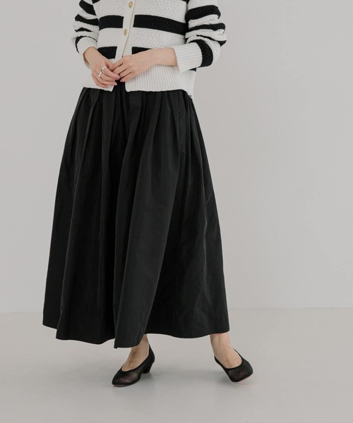 URBAN RESEARCH（アーバンリサーチ）の「メモリータフタボリュームスカート（スカート・レディース・ブラック/ベージュ・36/38）」の13枚目の写真