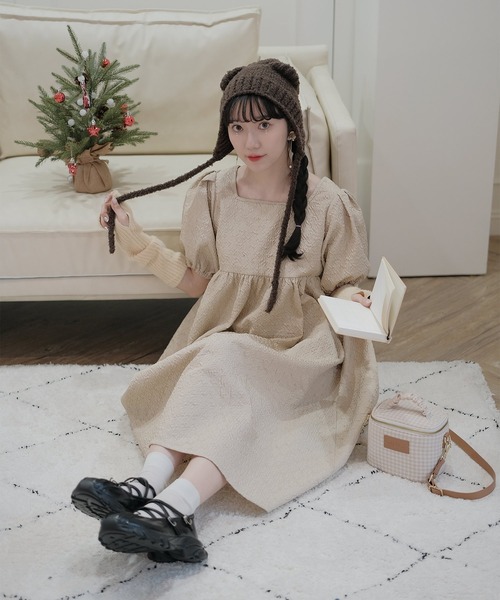 mimi toujours(ミミトゥジュール)の「スクエアネック パフスリーブ ワンピース mimi toujours×wei3h(ワンピース・レディース・ベージュ/ネイビー・M)」の7枚目の写真