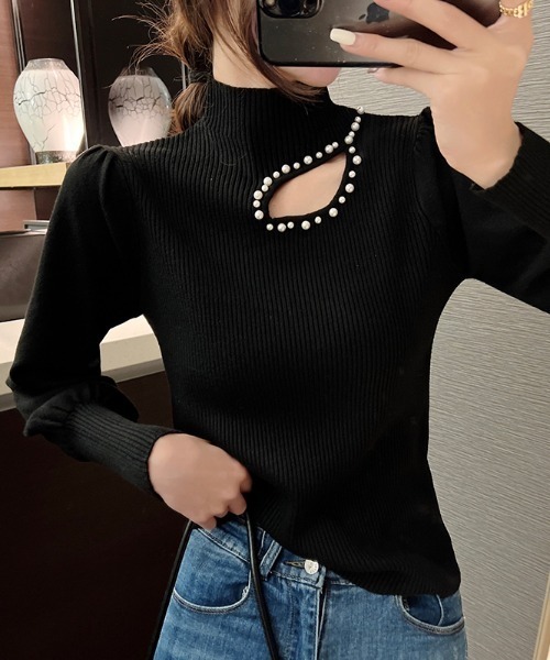 COCOMOMO(ココモモ)の「パール付き カットアウトハイネックニット(ニット/セーター・レディース・ベージュ/ブラック/アイボリー/オリーブ・FREE)」の15枚目の写真
