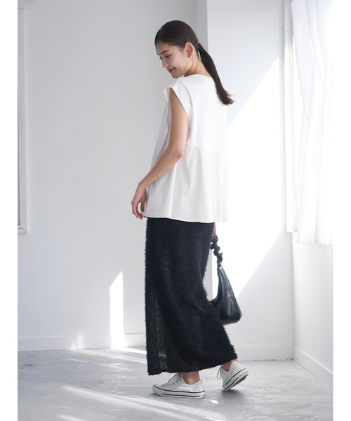 Stylevoice for xxx(スタイルヴォイスフォー)の「フェザータイトロングスカート(スカート・レディース・オフホワイト/ブラック・FREE)」の15枚目の写真