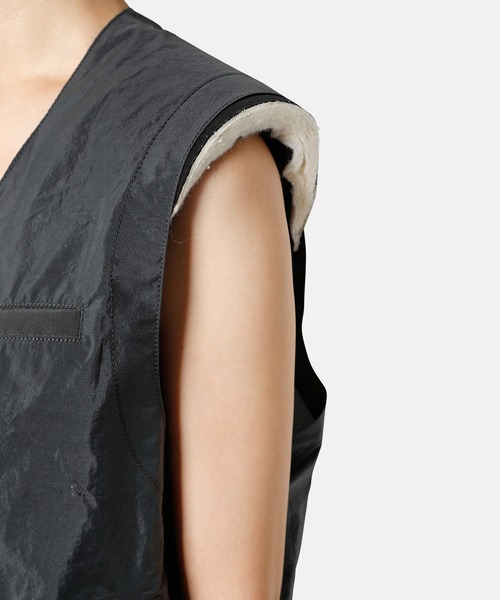 iRENE（アイレネ）の「エマージェンシーライトベスト / Emergency Light Vest（シャツ/ブラウス・レディース・ブラック/ホワイト・36）」の8枚目の写真