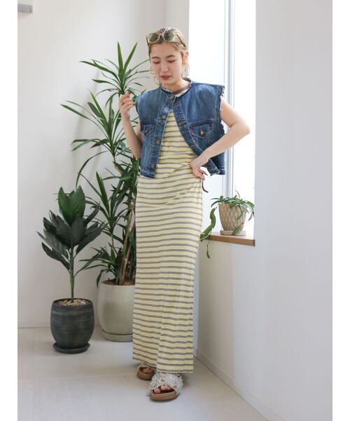 Ungrid（アングリッド）の「Miller別注 サイドオープンワンピース（ワンピース・レディース・ブルー/イエロー/ブラウン・FREE）」の12枚目の写真