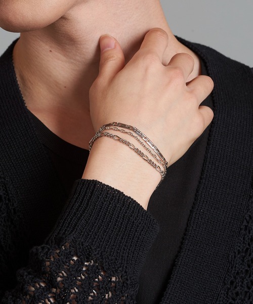 NO ID.（ノーアイディ）の「トリプルチェーンブレスレット（ブレスレット・メンズ・シルバー・ONE SIZE）」の9枚目の写真