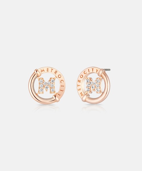 METROCITY(メトロシティ)の「【メトロシティ】Mベーシック ピアス ロゴ 彫刻 ポイント リング(ピアス(両耳用)・レディース・ローズ・ONE SIZE)」の2枚目の写真
