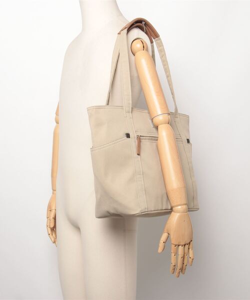 anello（アネロ）の「anello GRANDE / モッテ　トート / GHM0553（トートバッグ・レディース・ピンク/ベージュ/グレー/ブラック/ブルー・ONESIZE）」の11枚目の写真