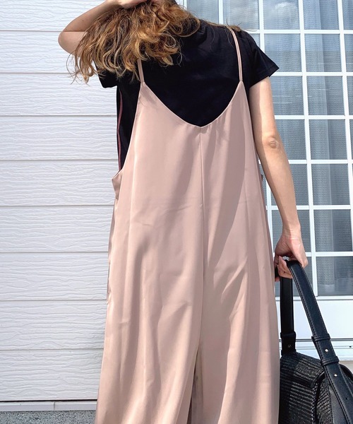 Q(キュー)の「キャミワイドサロペ(サロペット/オーバーオール・レディース・ベージュ/ブラック・MEDIUM)」の10枚目の写真