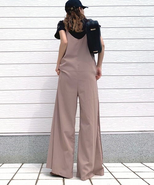 Q(キュー)の「キャミワイドサロペ(サロペット/オーバーオール・レディース・ベージュ/ブラック・MEDIUM)」の14枚目の写真