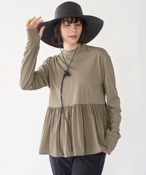 UNFILO（アンフィーロ）の「【接触冷感/UVケア】ペプラムラッシュガード（ラッシュガード・レディース・ブラック系/こしょう色系/ホワイト系・SMALL/MEDIUM）」の8枚目の写真