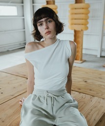 アシメネックTシャツ