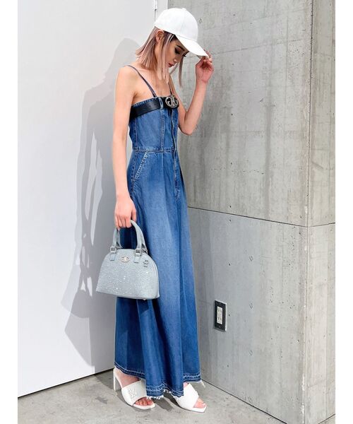 GYDA(ジェイダ)の「ベアデニムロングワンピース(ワンピース・レディース・ブルー/ライトブルー・FREE)」の13枚目の写真