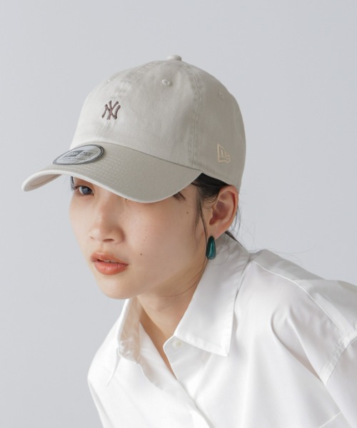 NEW ERA(ニューエラ)の「【追加生産】NEW ERA/別注 CASUALCLASSIC MINILOGO CAP(キャップ・レディース・グレイッシュベージュ/ブラウン/ネイビー・FREE)」の3枚目の写真
