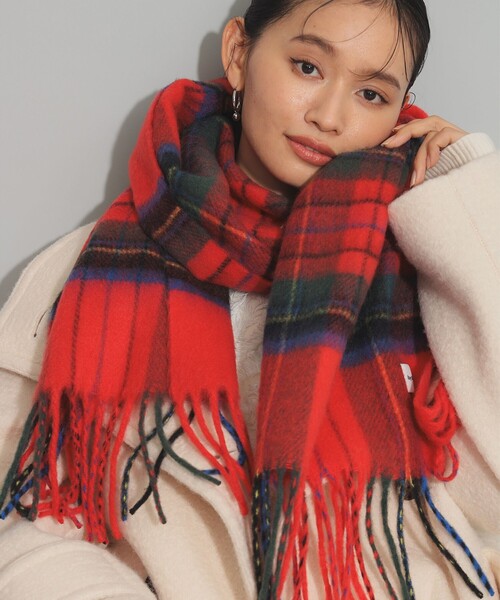 Ray BEAMS(レイビームス)の「チェック マフラー(マフラー・レディース・グレー/レッド・ONE SIZE)」の4枚目の写真