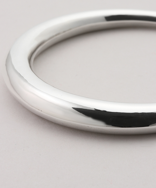 LAVER(ラバー)の「【LAVER/ラバー】アシメトリックバングル(ブレスレット・レディース・シルバー・FREE)」の8枚目の写真