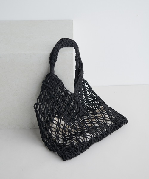 MERLOT（メルロー）の「トライアングルメッシュバッグ（トートバッグ・レディース・ホワイト/ブラック/パープル・FREE）」の5枚目の写真