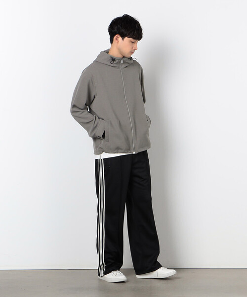 COMME　CA COMMUNE（コムサコミューン）の「フクレジャガード ジップアップパーカ（パーカー・メンズ・グレイッシュベージュ/ブラック・MEDIUM/LARGE）」の6枚目の写真
