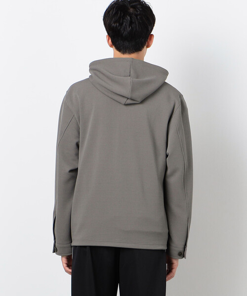 COMME　CA COMMUNE（コムサコミューン）の「フクレジャガード ジップアップパーカ（パーカー・メンズ・グレイッシュベージュ/ブラック・MEDIUM/LARGE）」の11枚目の写真