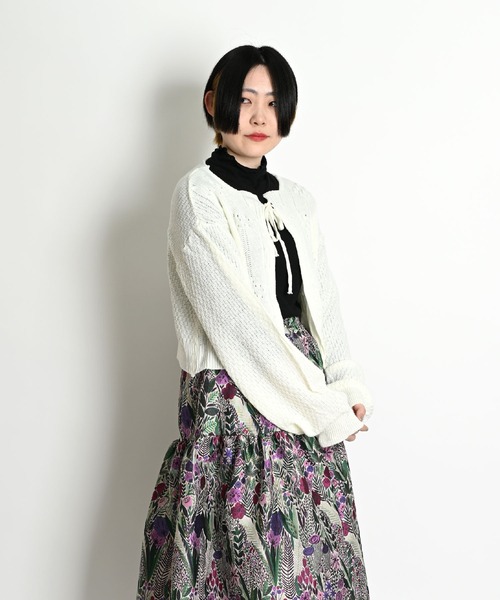 MARAI(マーライ)の「無地 ボリューム袖 ショート丈 長袖カーディガン(カーディガン/ボレロ・レディース・ブラック/グリーン/ホワイト・FREE)」の5枚目の写真