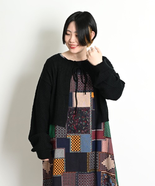MARAI(マーライ)の「無地 ボリューム袖 ショート丈 長袖カーディガン(カーディガン/ボレロ・レディース・ブラック/グリーン/ホワイト・FREE)」の8枚目の写真