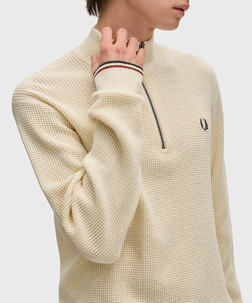 FRED PERRY(フレッドペリー)の「【先行予約受付中】Waffle Stitch Half Zip Jumper/ワッフルステッチハーフジップニット(ニット/セーター・メンズ・ブラック/オートミール/ダークブルー/ベージュ/ブラック系その他/グリーン/ベージュ系その他・S/M/L/XS)」の10枚目の写真