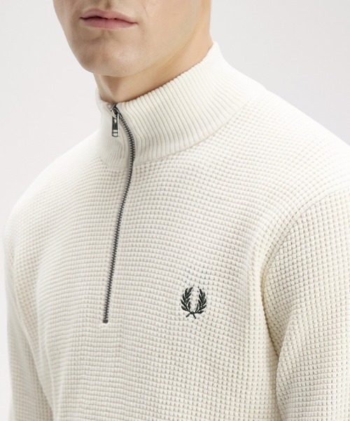 FRED PERRY(フレッドペリー)の「【先行予約受付中】Waffle Stitch Half Zip Jumper/ワッフルステッチハーフジップニット(ニット/セーター・メンズ・ブラック/オートミール/ダークブルー/ベージュ/ブラック系その他/グリーン/ベージュ系その他・S/M/L/XS)」の16枚目の写真