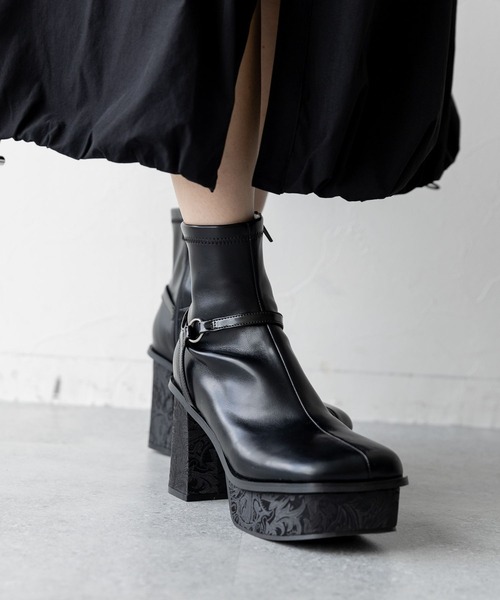 HARE レディース　ブラック ブーツ HARE（ハレ）の「スニーカーヒールブーツ(HARE)（ブーツ）」 - WEAR