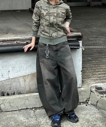 Chikashitsu +（チカシツプラス）の「【Chikashitsu +】super buggy denim pants / 【チカシツプラス】スーパーバギーデニムパンツ（デニムパンツ）」