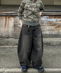 Chikashitsu +（チカシツプラス）の「【Chikashitsu +】super buggy denim pants / 【チカシツプラス】スーパーバギーデニムパンツ（デニムパンツ）」