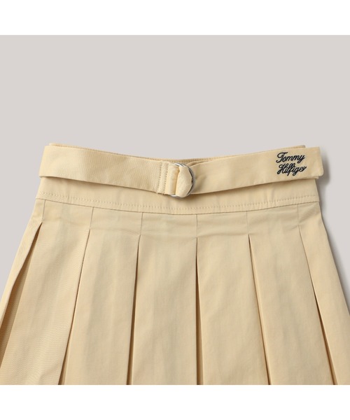TOMMY HILFIGER(トミーヒルフィガー)の「GIRLS ソフトコットンツイルプリーツスカート(スカート・キッズ・ライトベージュ・140cm/150cm/160cm/130cm)」の6枚目の写真