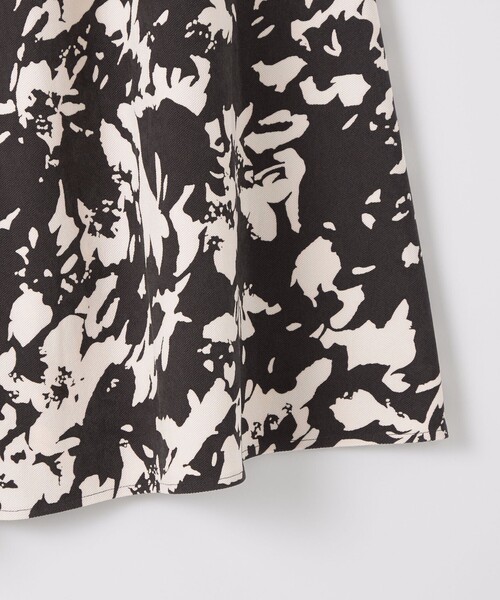 EMMEL REFINES（エメルリファインズ）の「＜EMMEL REFINES＞EM フラワープリント タックスカート（スカート・レディース・その他1/ダークブラウン・S/M）」の18枚目の写真