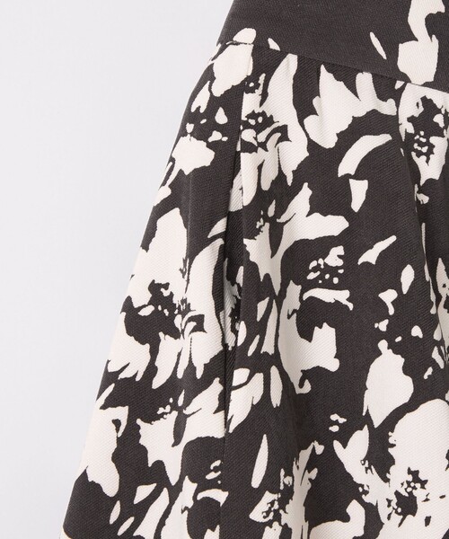 EMMEL REFINES（エメルリファインズ）の「＜EMMEL REFINES＞EM フラワープリント タックスカート（スカート・レディース・その他1/ダークブラウン・S/M）」の19枚目の写真