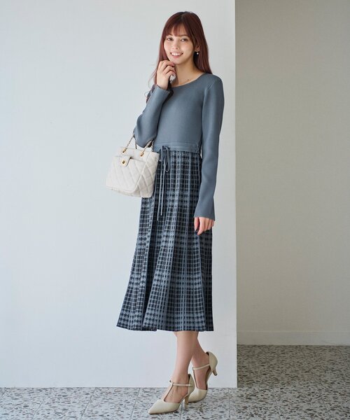 index(インデックス)の「◆チェックプリーツ風ニットワンピース【洗濯機洗い可/抗ピル】(ワンピース・レディース・ブルー系6/ホワイト系9/ブラック系1/ブラウン系その他3・36/38/40/42)」の5枚目の写真