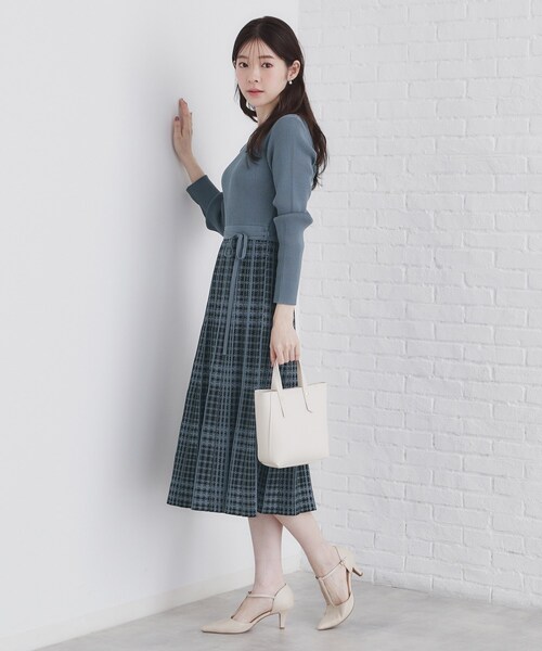 index(インデックス)の「◆チェックプリーツ風ニットワンピース【洗濯機洗い可/抗ピル】(ワンピース・レディース・ブルー系6/ホワイト系9/ブラック系1/ブラウン系その他3・36/38/40/42)」の18枚目の写真