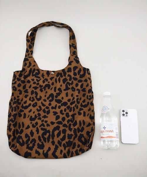 styiro(スタイロ)の「ヒョウ柄トートバッグ(トートバッグ・レディース・ブラウン/ブラウン系その他・FREE)」の10枚目の写真