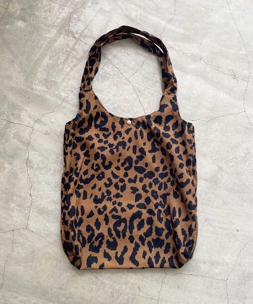 styiro(スタイロ)の「ヒョウ柄トートバッグ(トートバッグ・レディース・ブラウン/ブラウン系その他・FREE)」の20枚目の写真