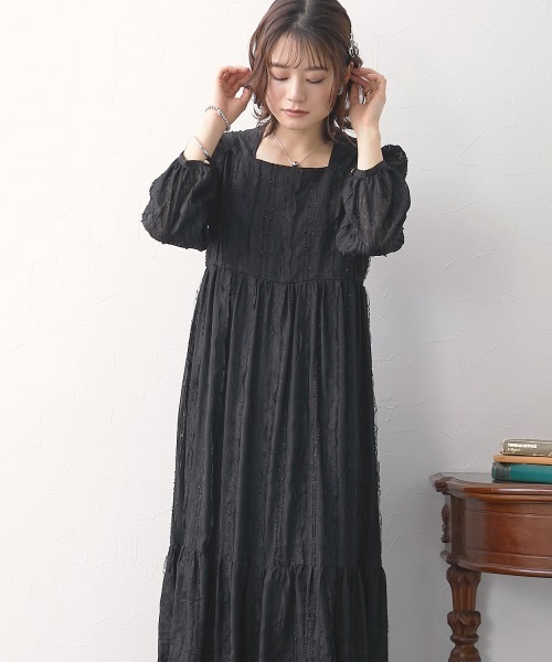 Neina(ネイナ)の「カットジャガード切り替えバックリボンデザインワンピースドレス 大きいサイズ有 〔Neina〕(ドレス・レディース・ブラック/ブラウン・3L/LL/L/M)」の3枚目の写真