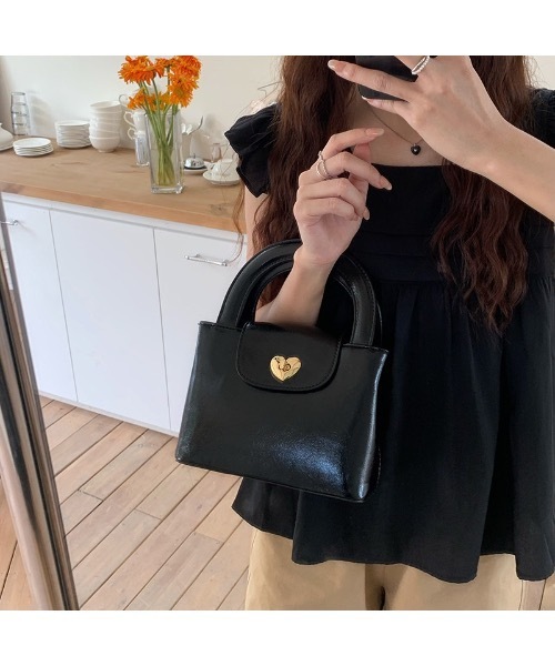 SALTMINT（ソルトミント）の「lady heart hand bag（ハンドバッグ・レディース・ブラック・ONE SIZE）」の2枚目の写真