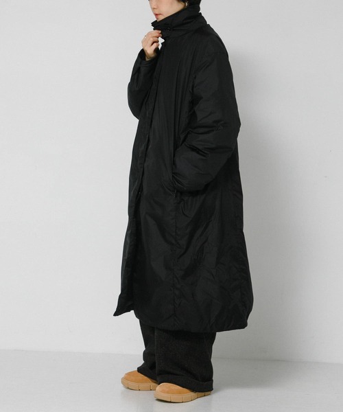 NANGA(ナンガ)の「『別注』野尻美穂×NANGA×DOORS DOWN COAT(ダウンジャケット/コート・レディース・ベージュ/ブラック・ONE)」の8枚目の写真