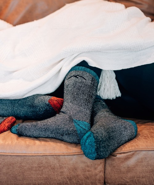 DARN TOUGH VERMONT（ダーンタフバーモント）の「DARN TOUGH/ダーンタフ 5011 Mountaineering Micro Crew Heavyweight Hiking Sock（ソックス/靴下・レディース・ブルー/ライトグリーン・SMALL）」の4枚目の写真