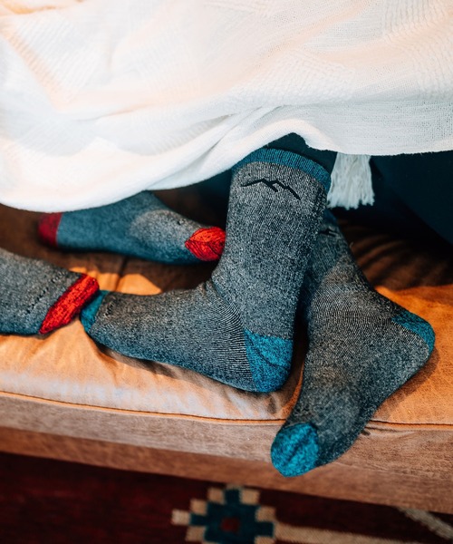 DARN TOUGH VERMONT（ダーンタフバーモント）の「DARN TOUGH/ダーンタフ 5011 Mountaineering Micro Crew Heavyweight Hiking Sock（ソックス/靴下・レディース・ブルー/ライトグリーン・SMALL）」の3枚目の写真