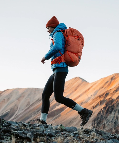 DARN TOUGH VERMONT（ダーンタフバーモント）の「DARN TOUGH/ダーンタフ 5011 Mountaineering Micro Crew Heavyweight Hiking Sock（ソックス/靴下・レディース・ブルー/ライトグリーン・SMALL）」の10枚目の写真