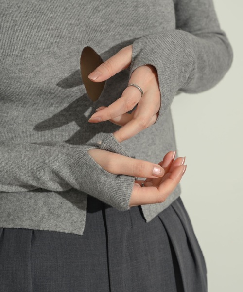 NEUNA（ヌナ）の「フロントオーバルニットトップス（ニット/セーター・レディース・グレー/ブラック/オフホワイト/ネイビー・FREE）」の11枚目の写真