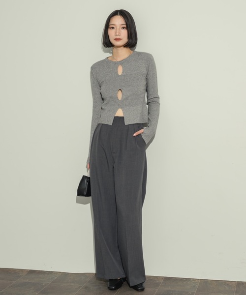 NEUNA（ヌナ）の「フロントオーバルニットトップス（ニット/セーター・レディース・グレー/ブラック/オフホワイト/ネイビー・FREE）」の17枚目の写真