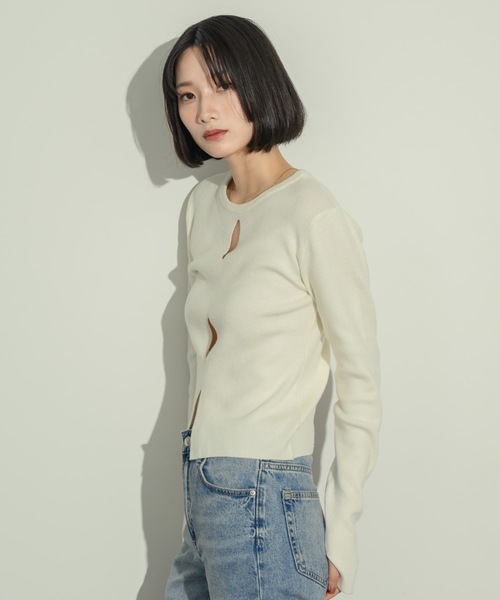 NEUNA（ヌナ）の「フロントオーバルニットトップス（ニット/セーター・レディース・グレー/ブラック/オフホワイト/ネイビー・FREE）」の7枚目の写真