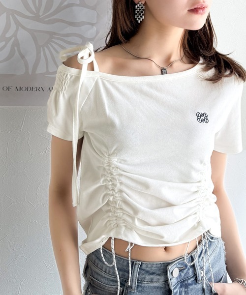 mily bilet(ミウィビレット)の「【mily bilet】自分らしさが光る。ワンショルダー胸刺繍肩リボンドロストカットソー(Tシャツ/カットソー・レディース・アイボリー/ブラック/ホワイト×ブラック/杢グレー/ブラック系その他・SMALL/MEDIUM/LARGE/X-LARGE)」の15枚目の写真