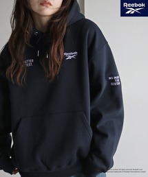 COURO（コウロ）の「【Ｒｅｅｂｏｋ／リーボック】別注３ポイント刺繍プルオーバーパーカー（パーカー）」