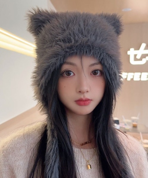 ENLIKE(エンリケ)の「モコモコ猫耳ニット帽(ニットキャップ/ビーニー・レディース・グレー/アイボリー/ブラック・FREE)」の11枚目の写真