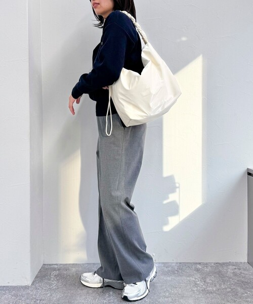 fredy emue（フレディエミュ）の「シャインクロスドロストショルダーバッグ（ショルダーバッグ・レディース・キナリ/ブラック・FREE）」の12枚目の写真