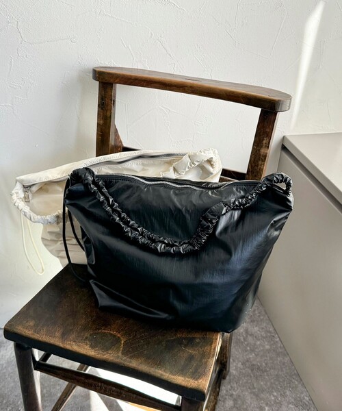 fredy emue（フレディエミュ）の「シャインクロスドロストショルダーバッグ（ショルダーバッグ・レディース・キナリ/ブラック・FREE）」の15枚目の写真