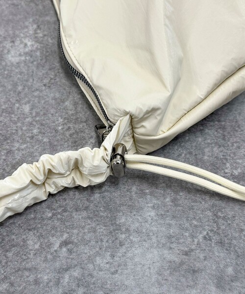 fredy emue（フレディエミュ）の「シャインクロスドロストショルダーバッグ（ショルダーバッグ・レディース・キナリ/ブラック・FREE）」の21枚目の写真